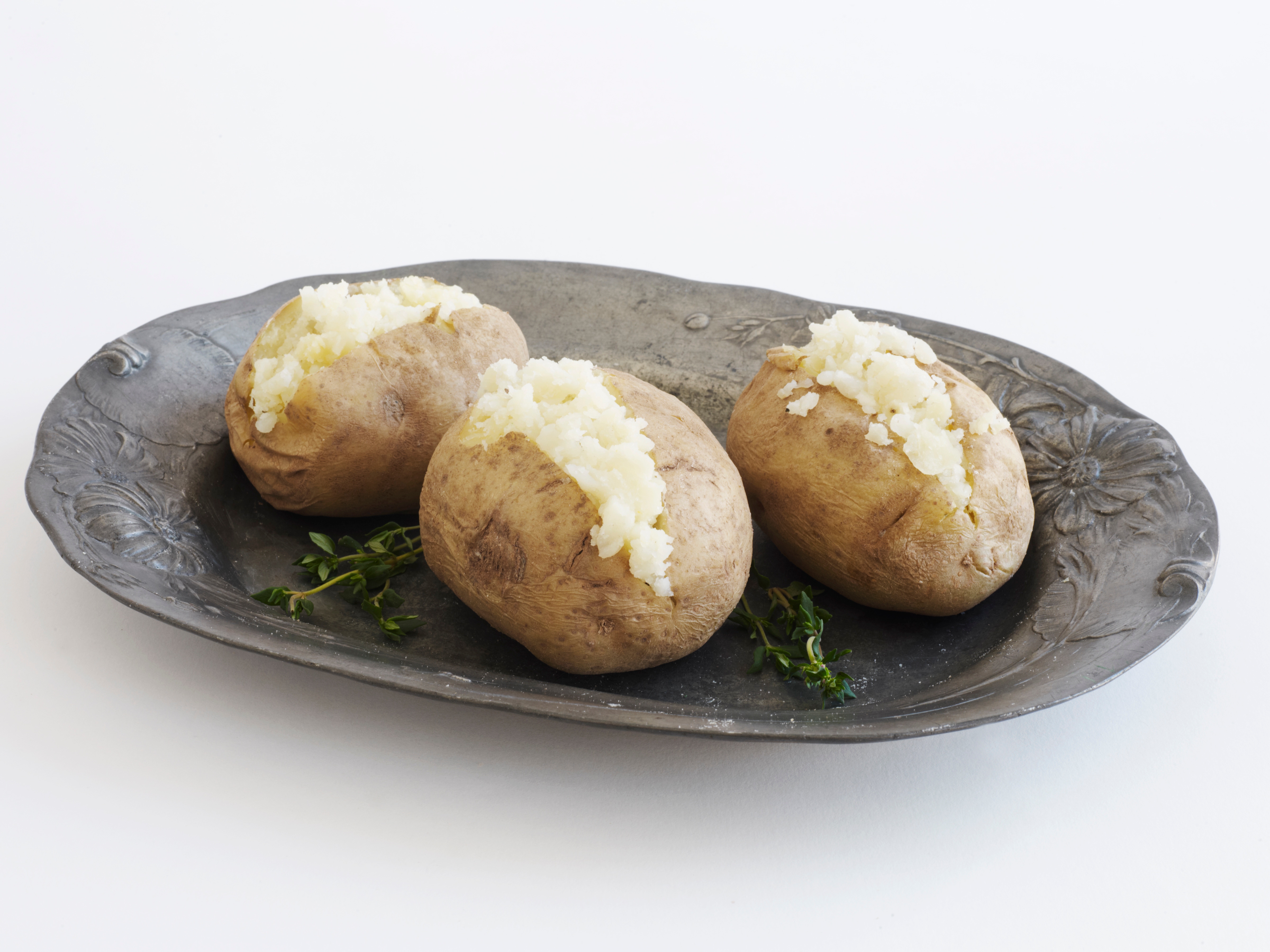 1 medium (baked without fat) baked potatoes with skin 1 medium (baked without fat) baked potatoes with skin