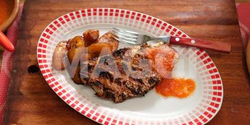 https://www.maggi.ng/sites/default/files/styles/ln_search_recipe_resultdesktop/public/srh_recipes/196f46ca59d524335b787cbe0a9bc550.jpg?h=10d202d3&itok=HV2nkIGS