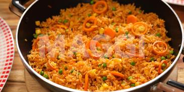 https://www.maggi.ng/sites/default/files/styles/ln_search_recipe_resultdesktop/public/srh_recipes/2e51d8e8af354e07ddd5f280140d92f4.jpg?h=10d202d3&itok=oINa-iyo