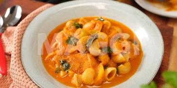 https://www.maggi.ng/sites/default/files/styles/ln_search_recipe_resultdesktop/public/srh_recipes/66c1efa9091bab9949dd72418957951c.jpg?h=10d202d3&itok=kembBE-0