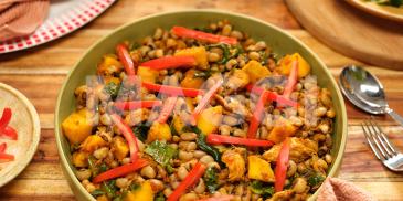 https://www.maggi.ng/sites/default/files/styles/ln_search_recipe_resultdesktop/public/srh_recipes/949a29fc521f805aeffc2baaa418593e.jpg?h=10d202d3&itok=WaJEx7pK